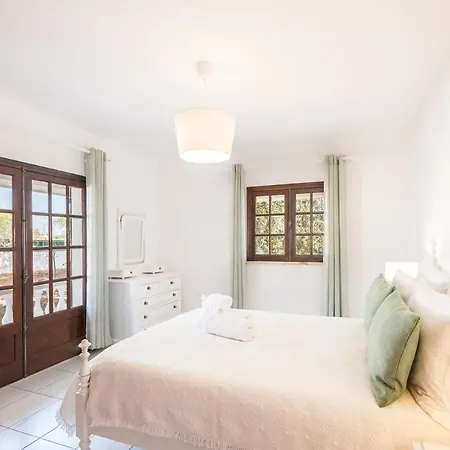 Guerreiro Holiday home *