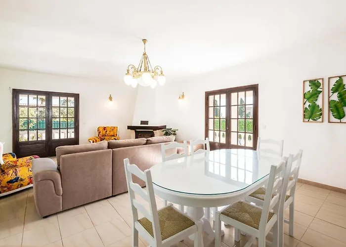 Guerreiro Feriehus Albufeira